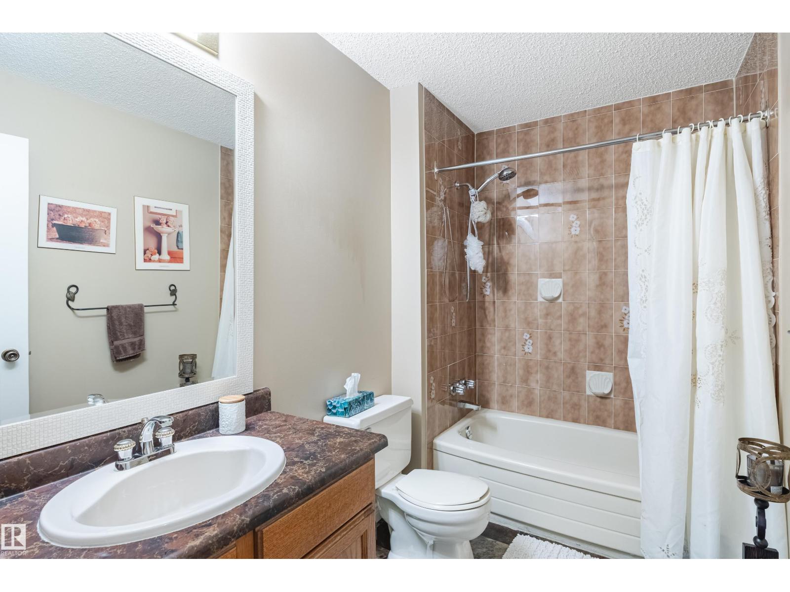 Photo 31 of 45 Wentworth Cr, St Albert AB
