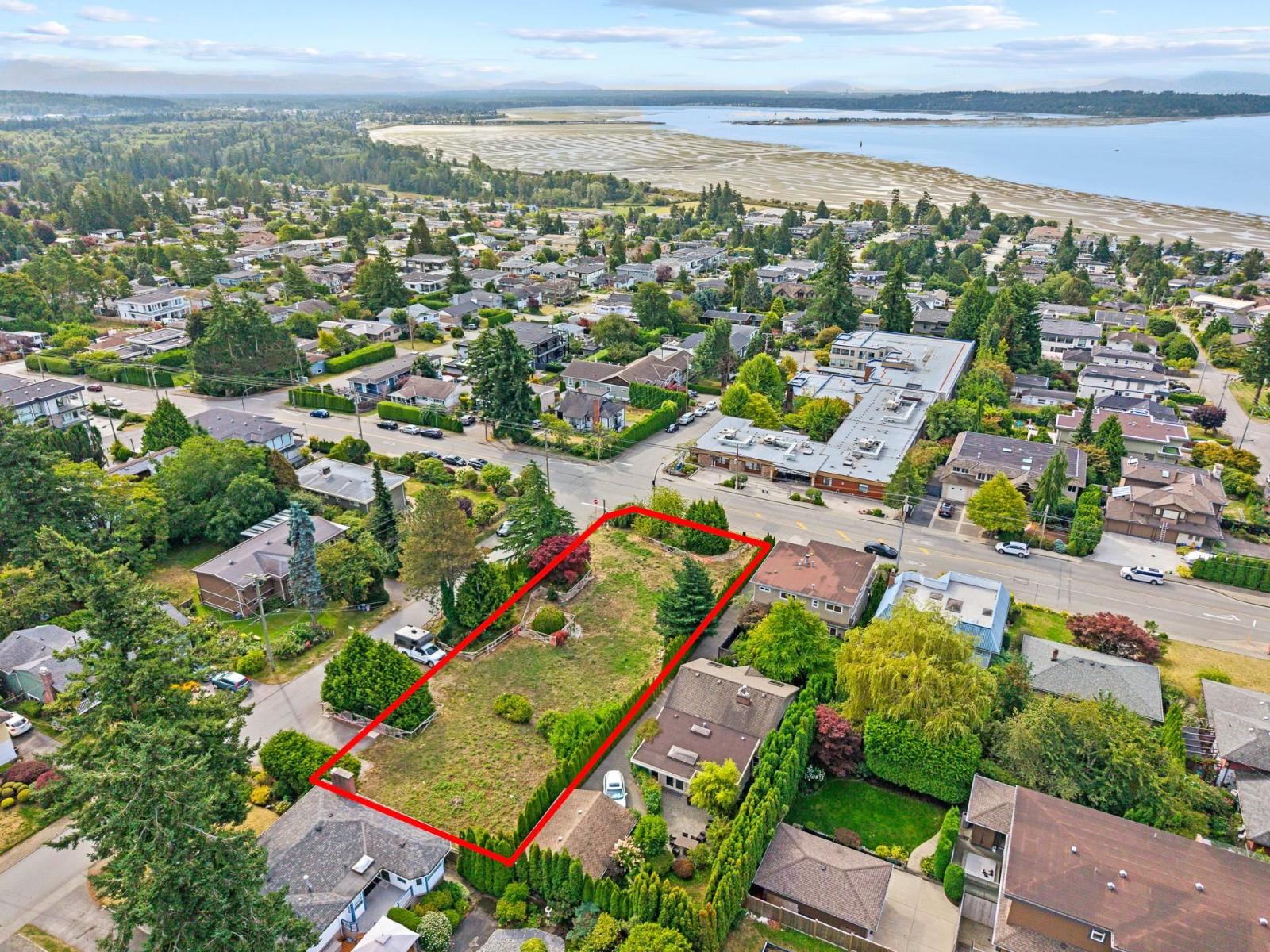 15643 BUENA VISTA AVENUE, White Rock