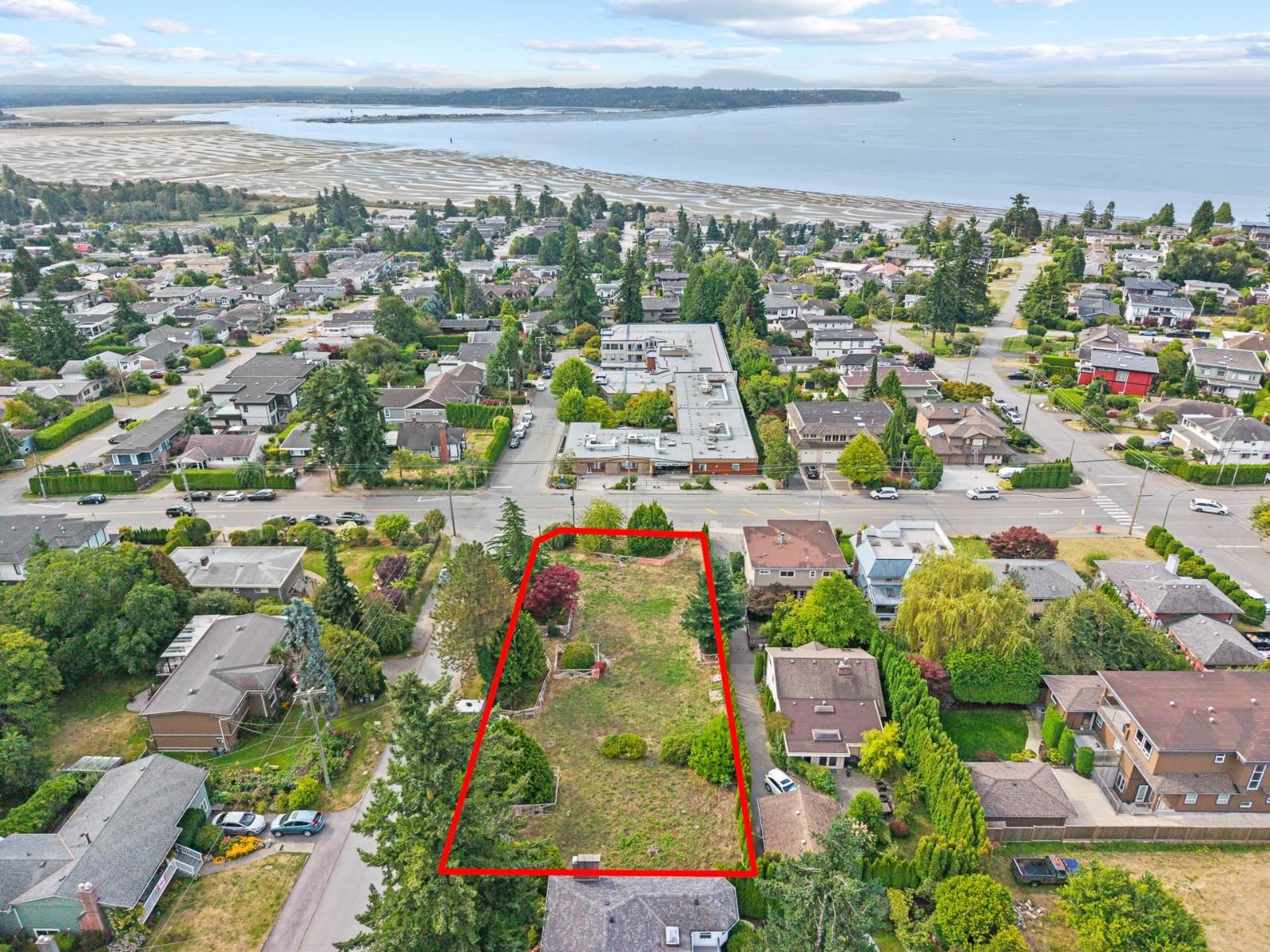 15643 BUENA VISTA AVENUE, White Rock