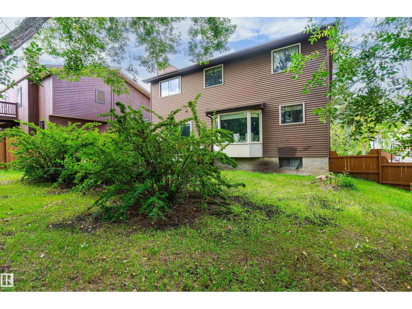Photo 7 of 45 Wentworth Cr, St Albert AB