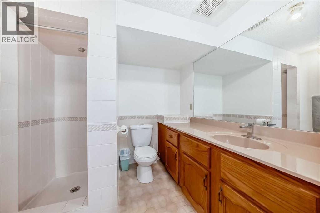 Photo 11 of 131 Ranchlands Court Nw, Calgary AB