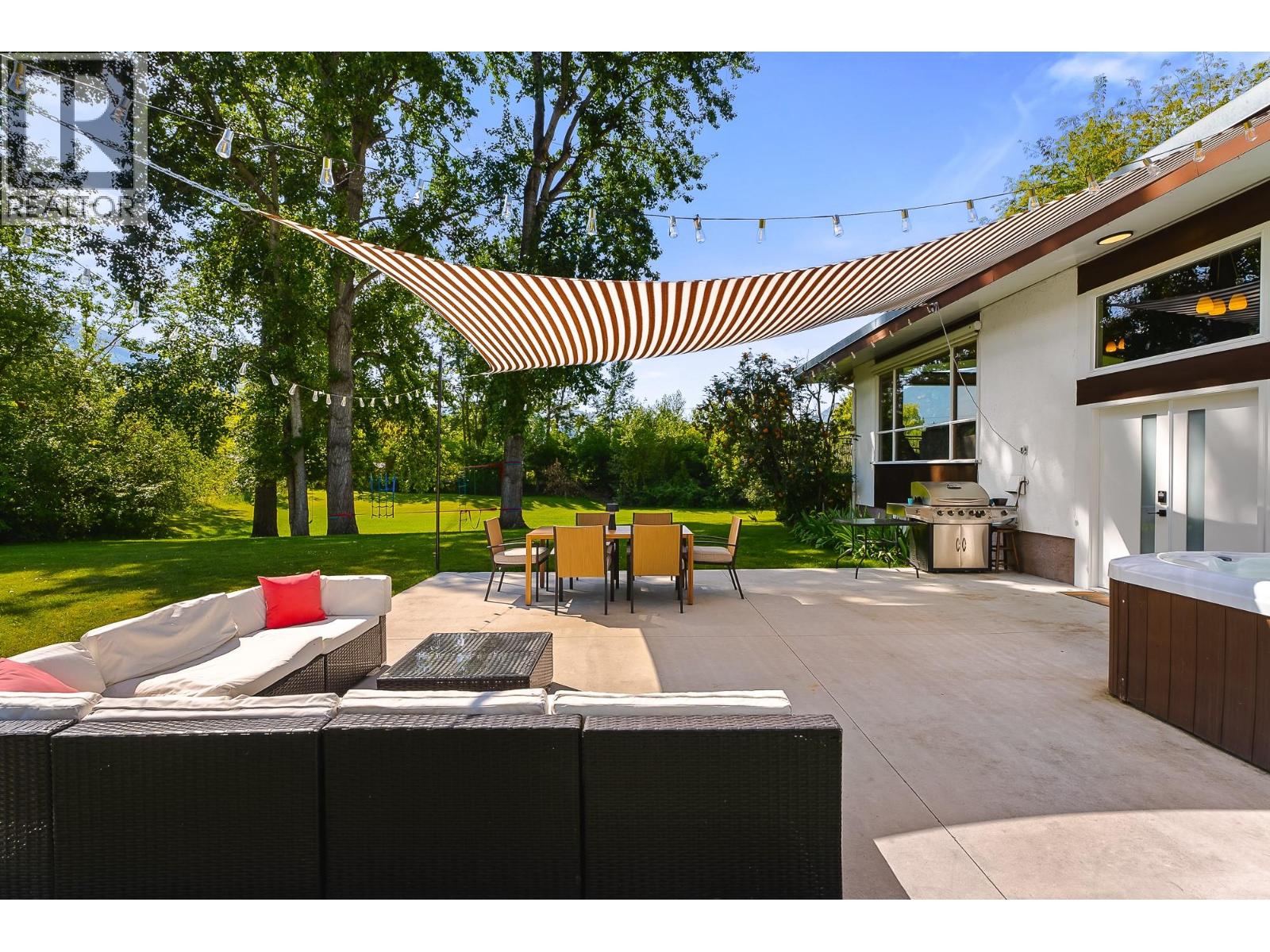 Photo 57 of 7161 50 Avenue Sw, Salmon Arm BC