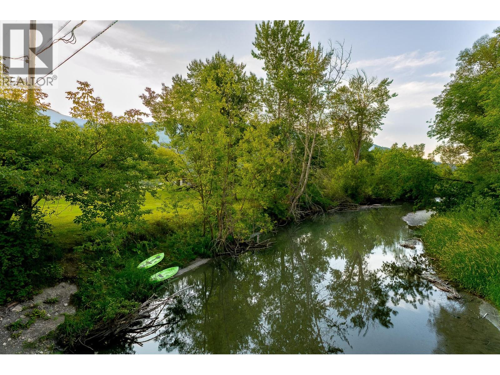 Photo 14 of 7161 50 Avenue Sw, Salmon Arm BC