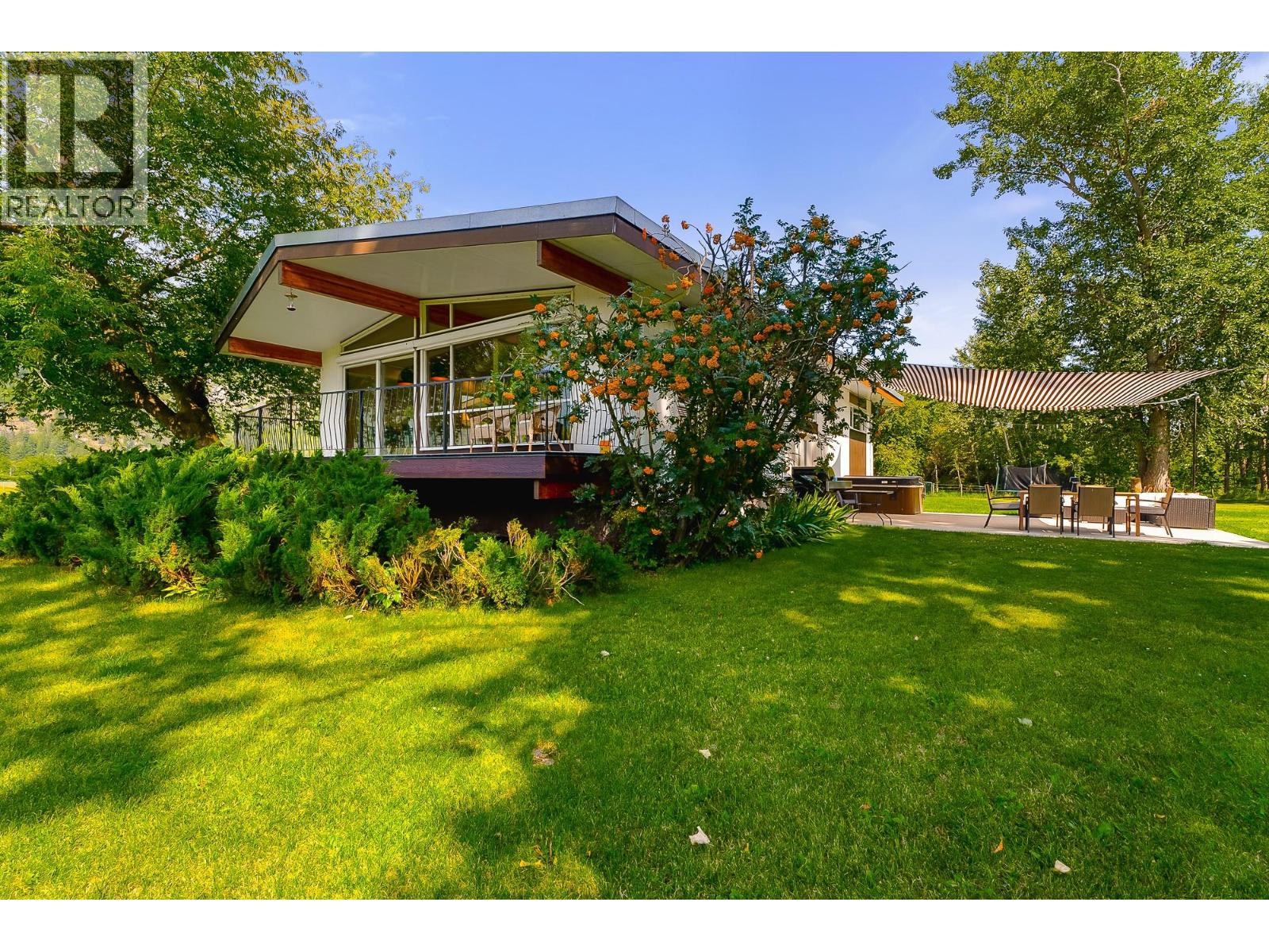 Photo 32 of 7161 50 Avenue Sw, Salmon Arm BC