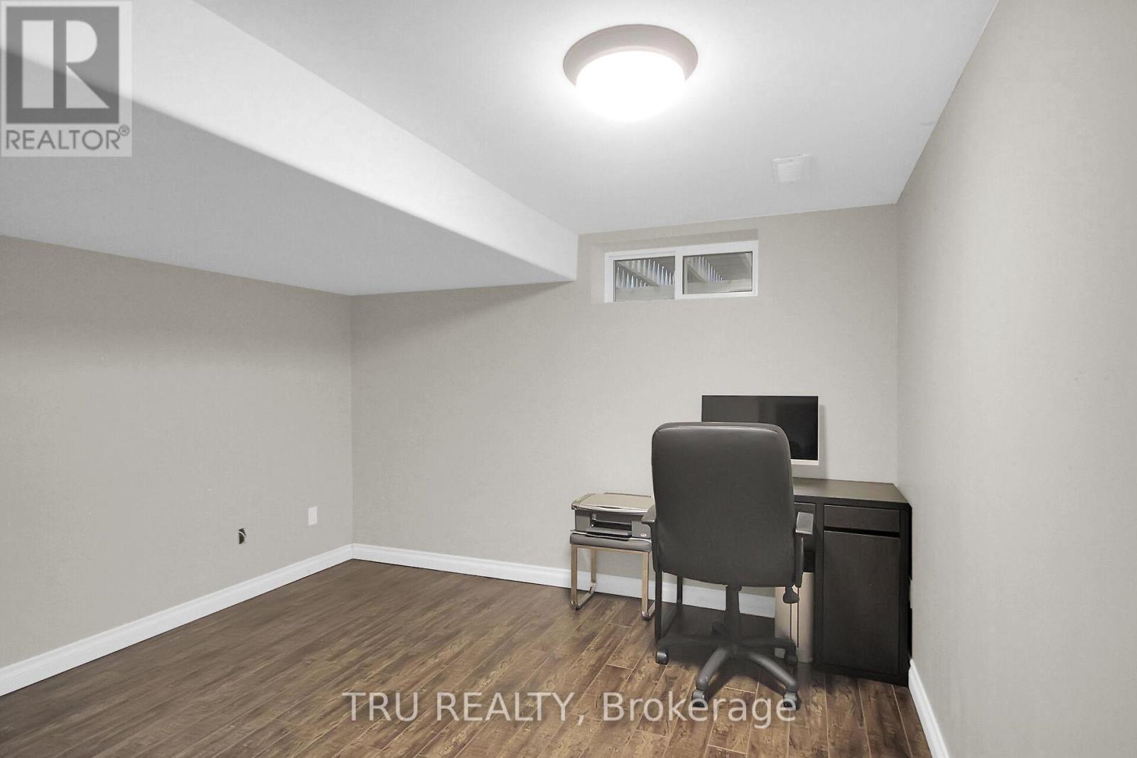 Photo 34 of 132 Rothesay Drive, Ottawa ON