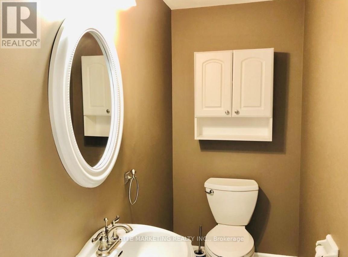 Photo 10 of 264 Homestead Crescent, London North ON