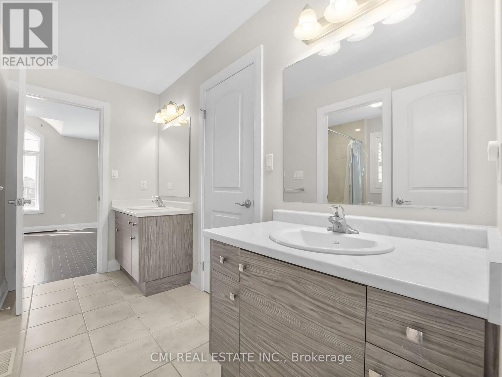 Photo 23 of 150 Blair Creek Drive, Kitchener ON