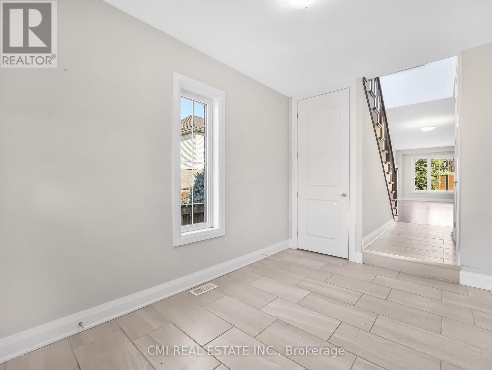 Photo 3 of 150 Blair Creek Drive, Kitchener ON