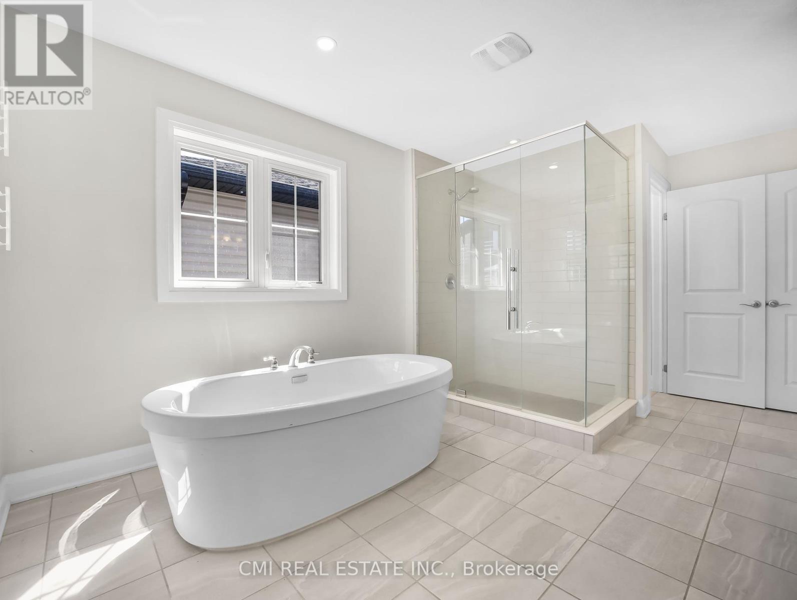 Photo 34 of 150 Blair Creek Drive, Kitchener ON