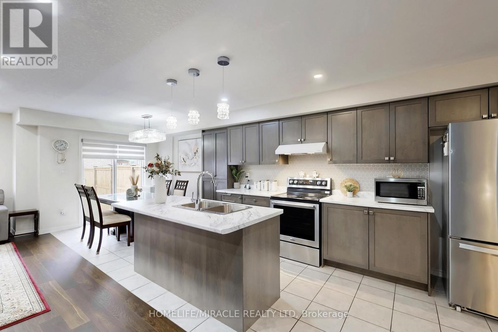 Photo 22 of 174 Maclachlan Avenue, Haldimand ON