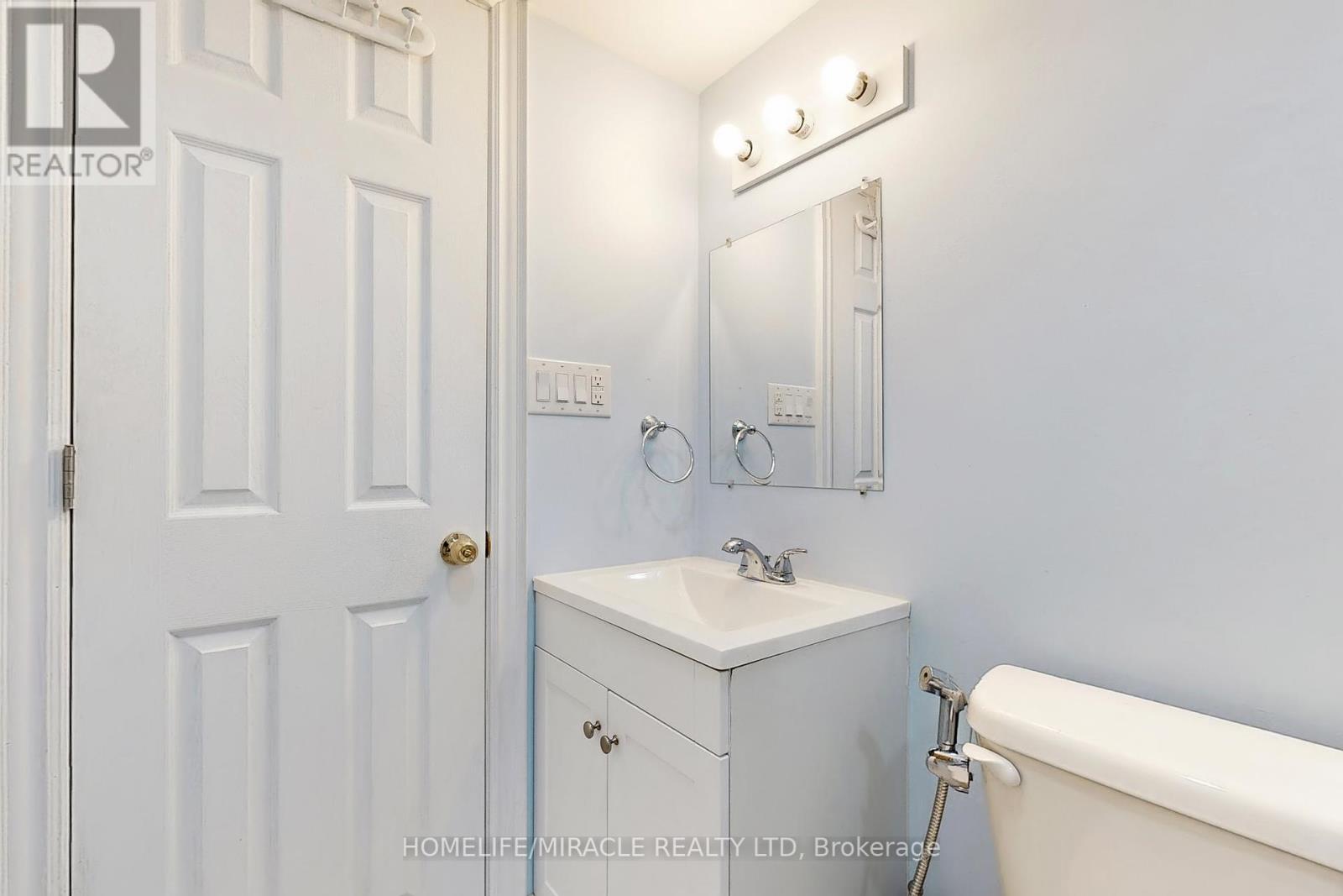 Photo 39 of 174 Maclachlan Avenue, Haldimand ON