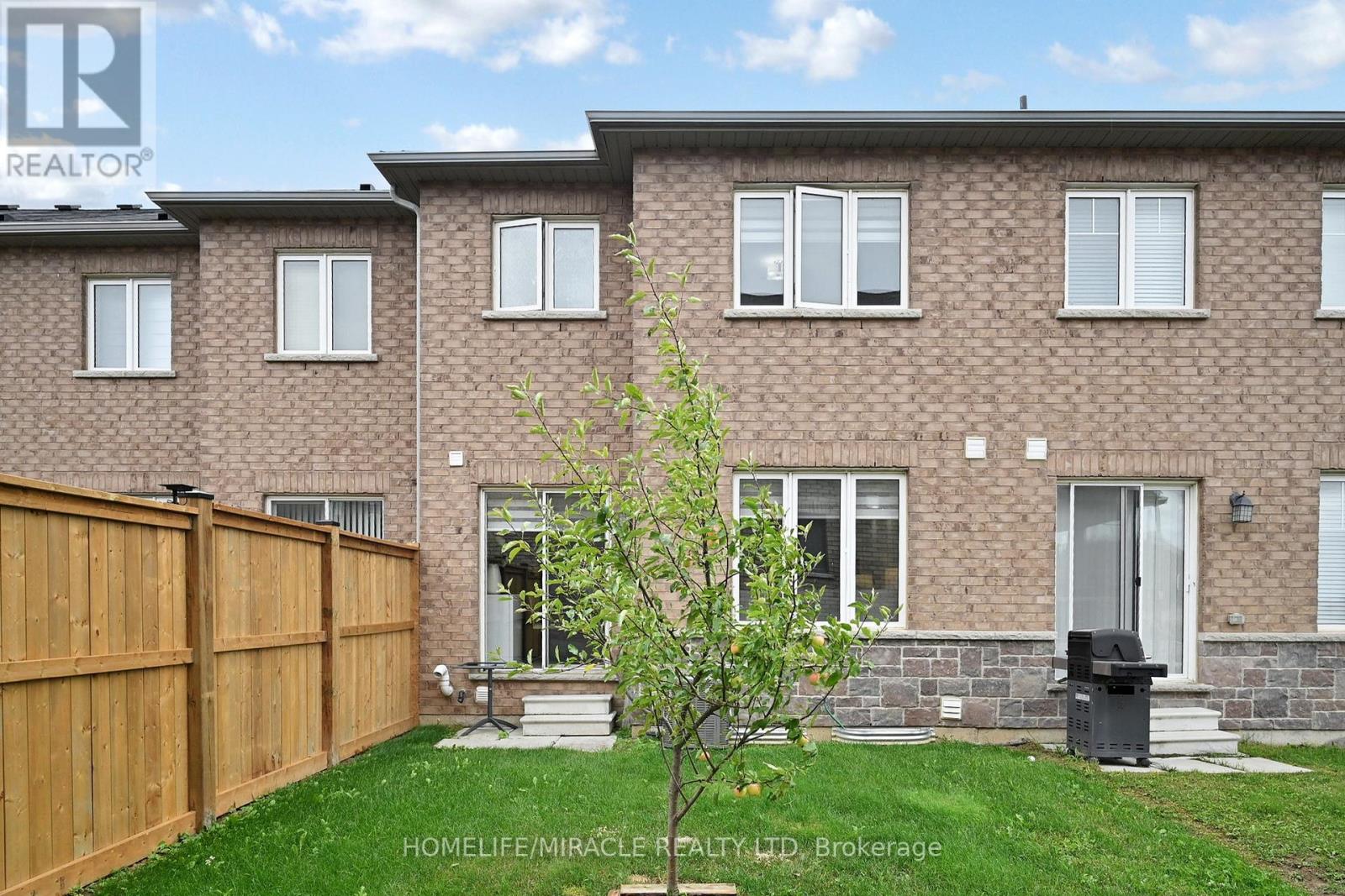 Photo 12 of 174 Maclachlan Avenue, Haldimand ON