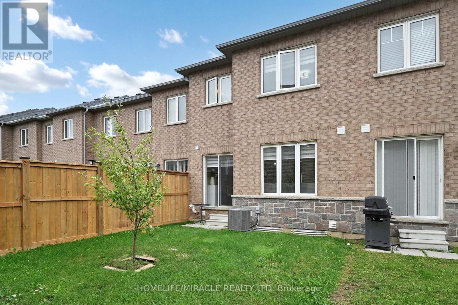 Photo 30 of 174 Maclachlan Avenue, Haldimand ON