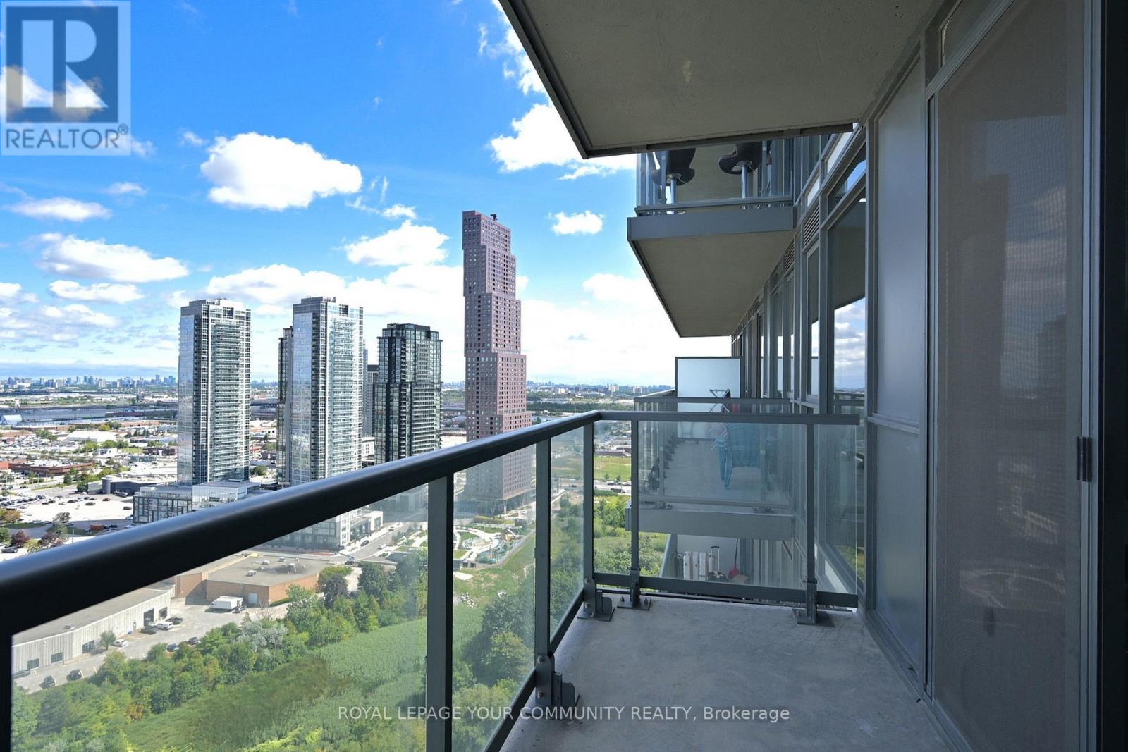 Photo 3 of 2918 7895 Jane Street, Vaughan ON