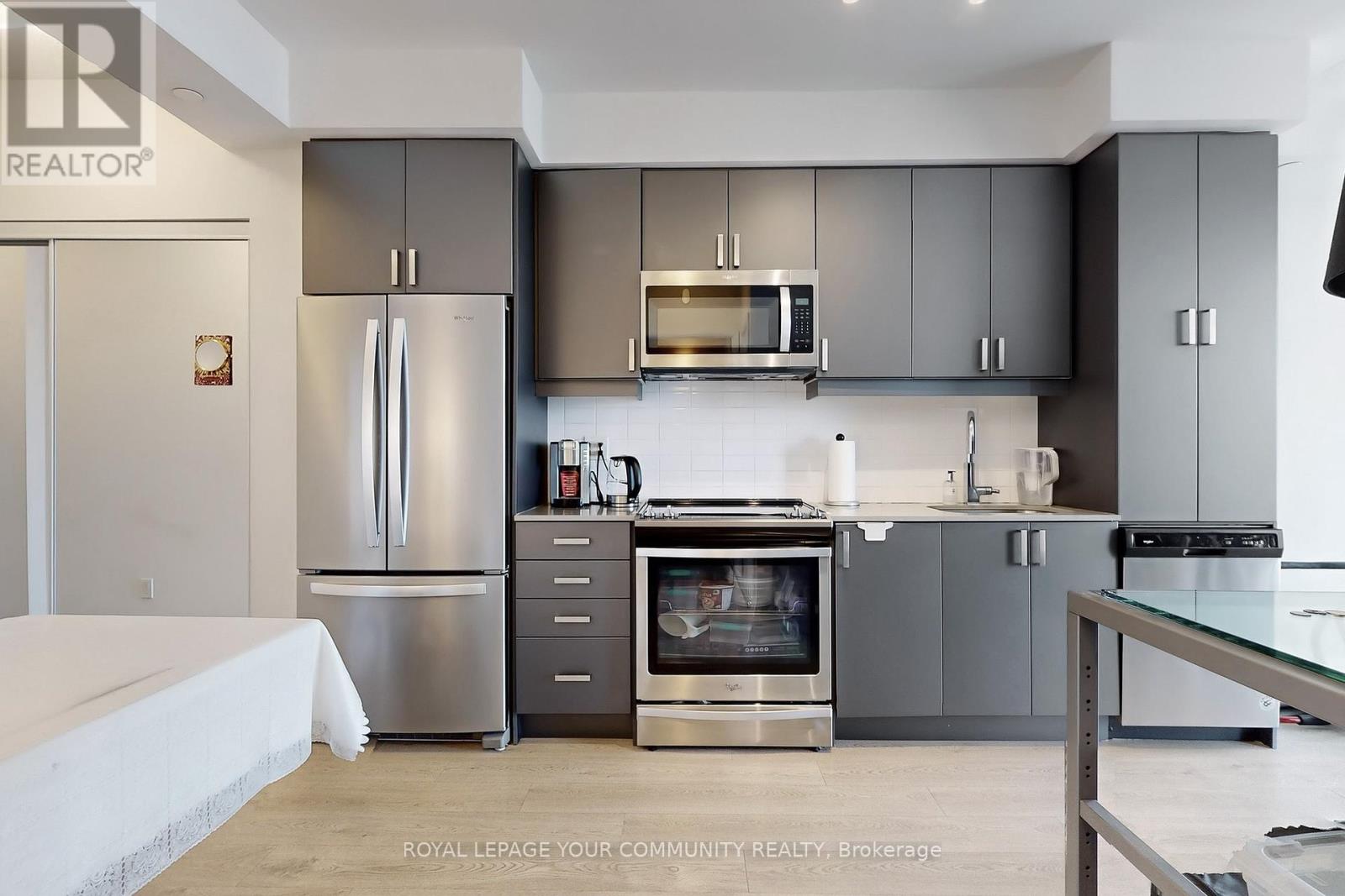 Photo 8 of 2918 7895 Jane Street, Vaughan ON