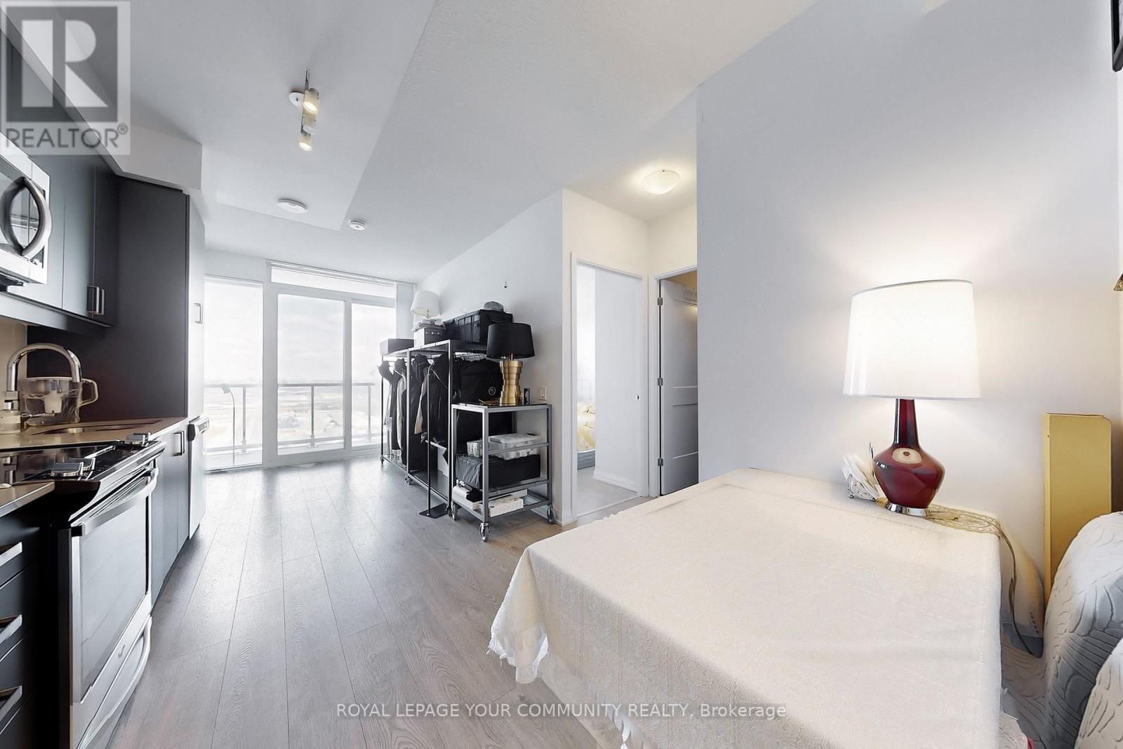 Photo 9 of 2918 7895 Jane Street, Vaughan ON
