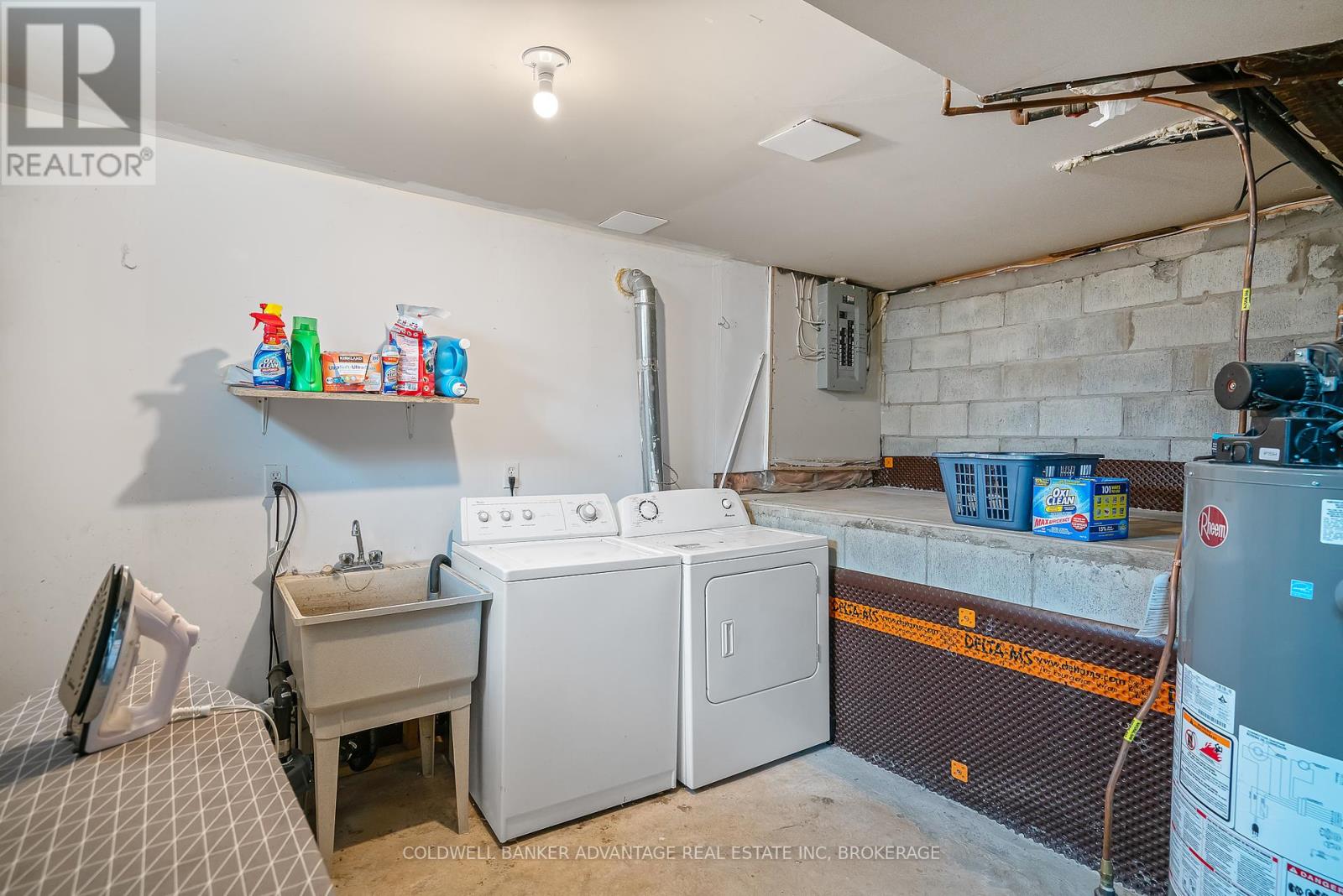 Photo 8 of 51 Rosedale Avenue, St Catharines ON