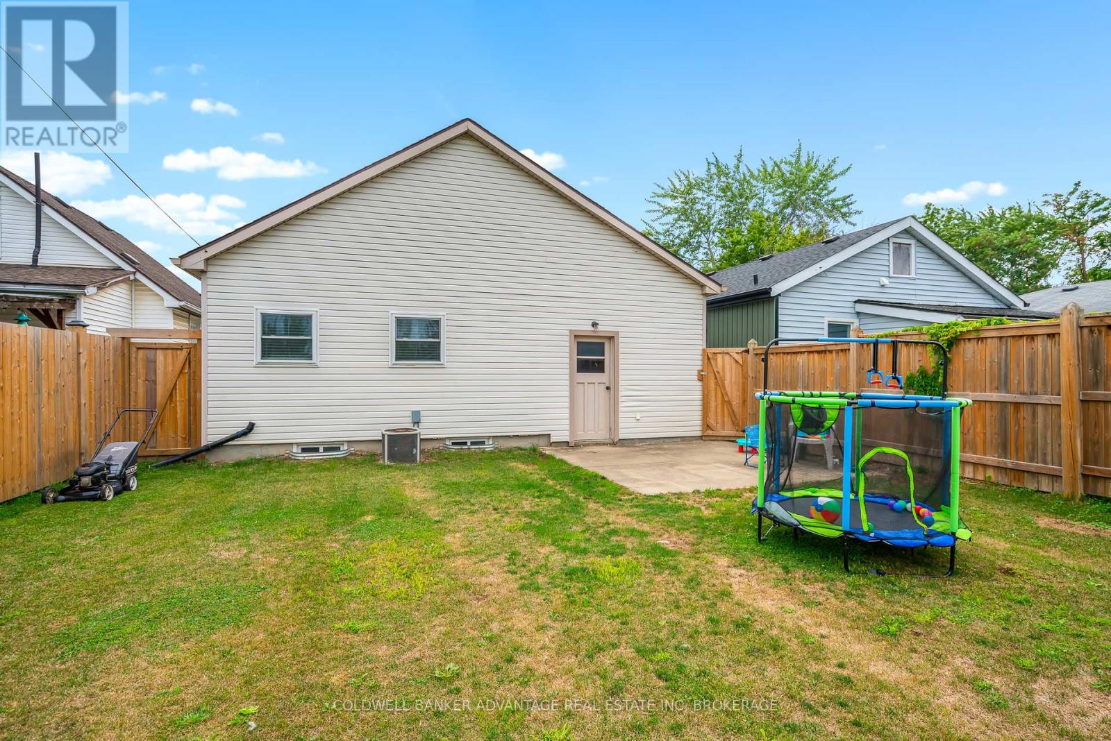 Photo 13 of 51 Rosedale Avenue, St Catharines ON