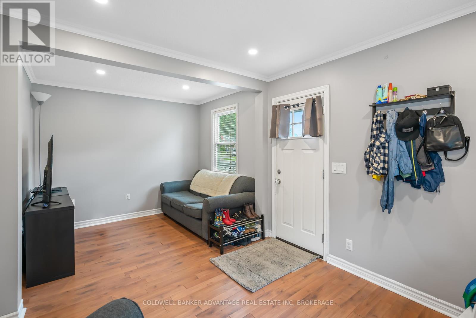 Photo 10 of 51 Rosedale Avenue, St Catharines ON