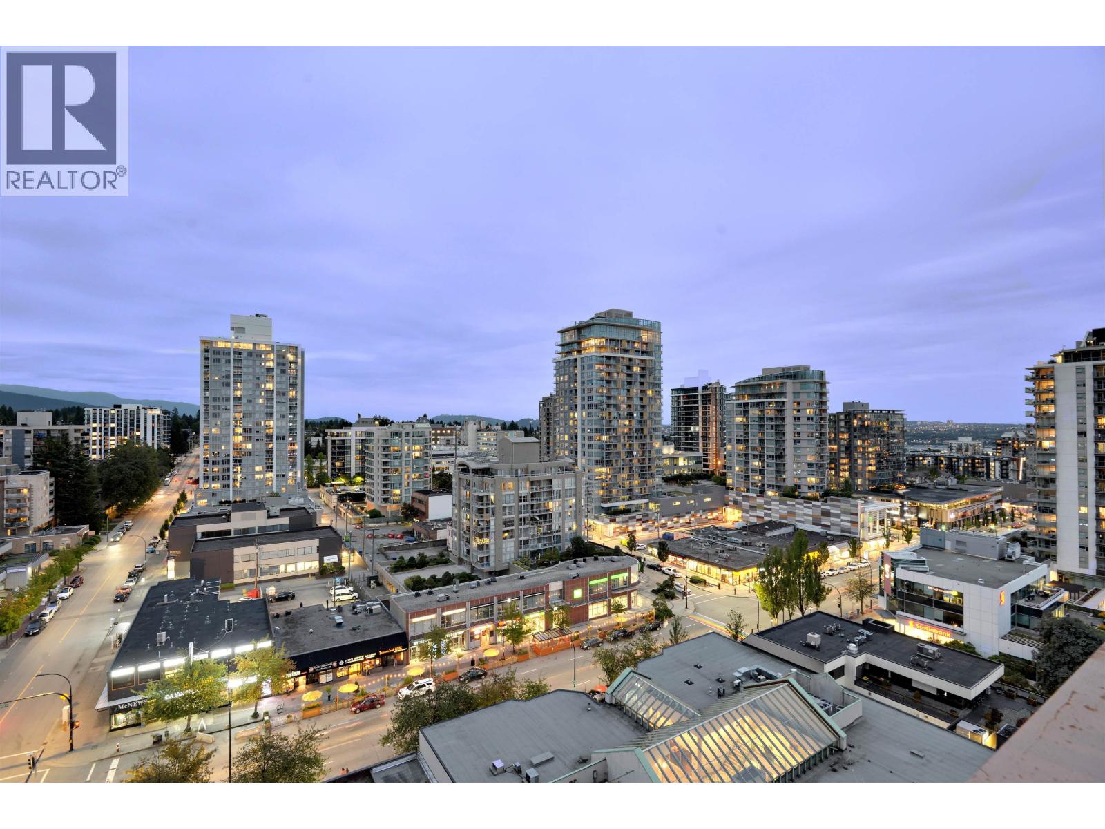 1604 121 W 15TH STREET, North Vancouver