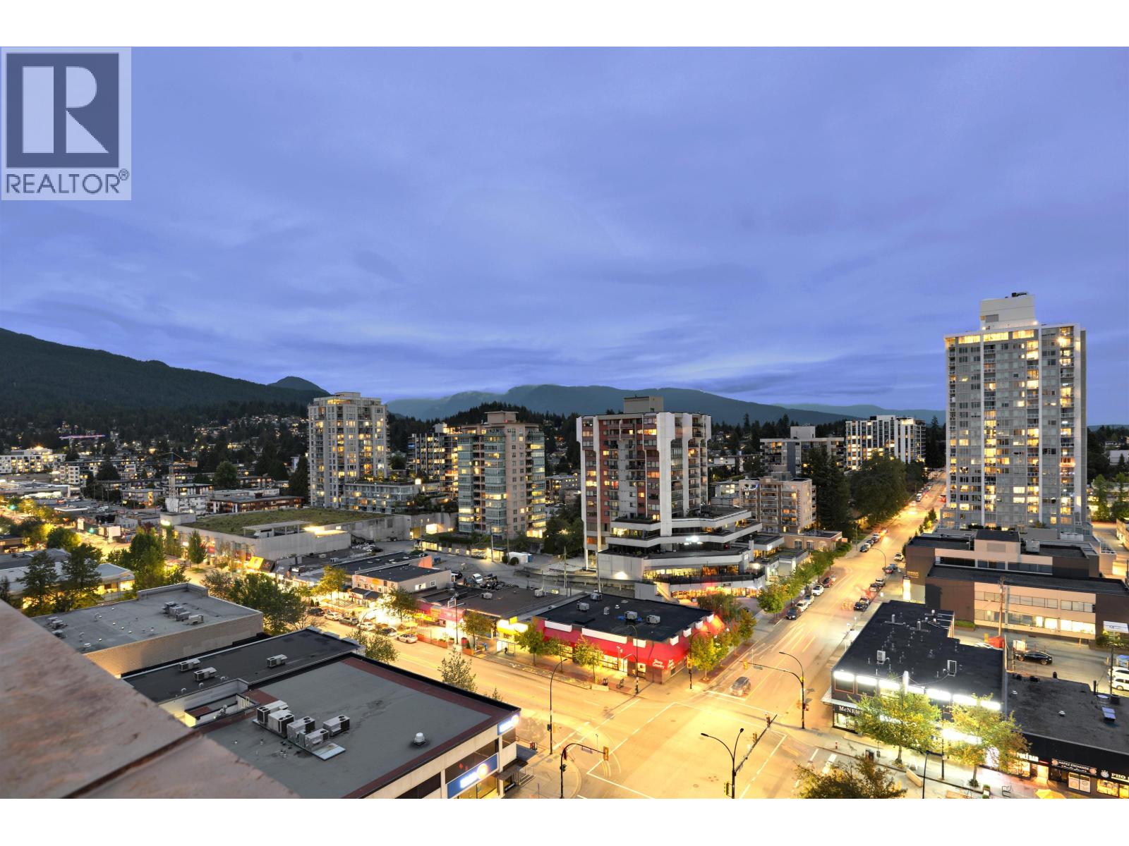 1604 121 W 15TH STREET, North Vancouver