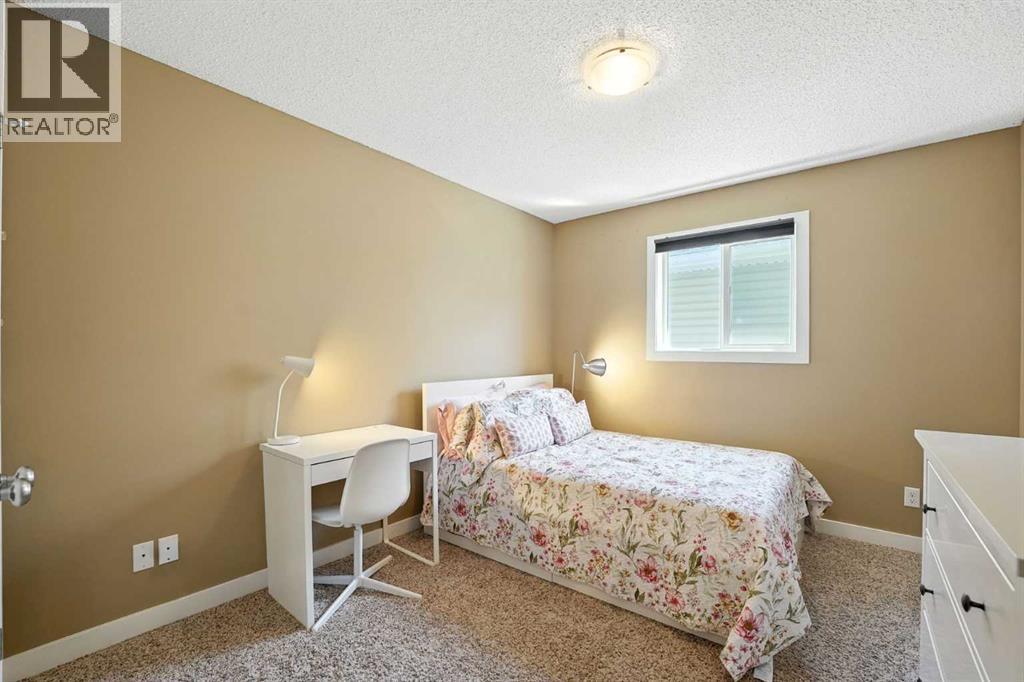 Photo 44 of 124 Kingsbridge Way Se, Airdrie AB