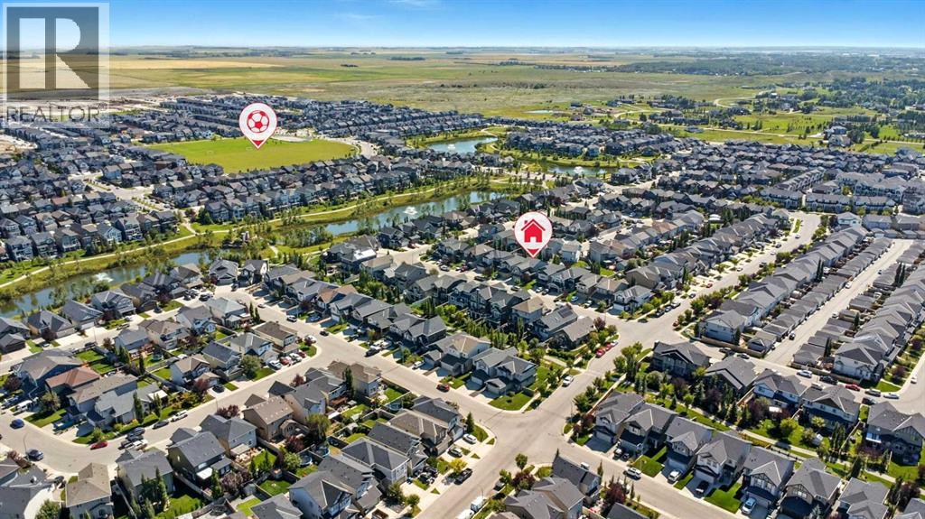 Photo 13 of 124 Kingsbridge Way Se, Airdrie AB