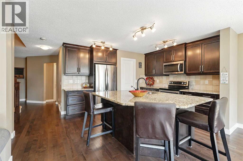 Photo 8 of 124 Kingsbridge Way Se, Airdrie AB