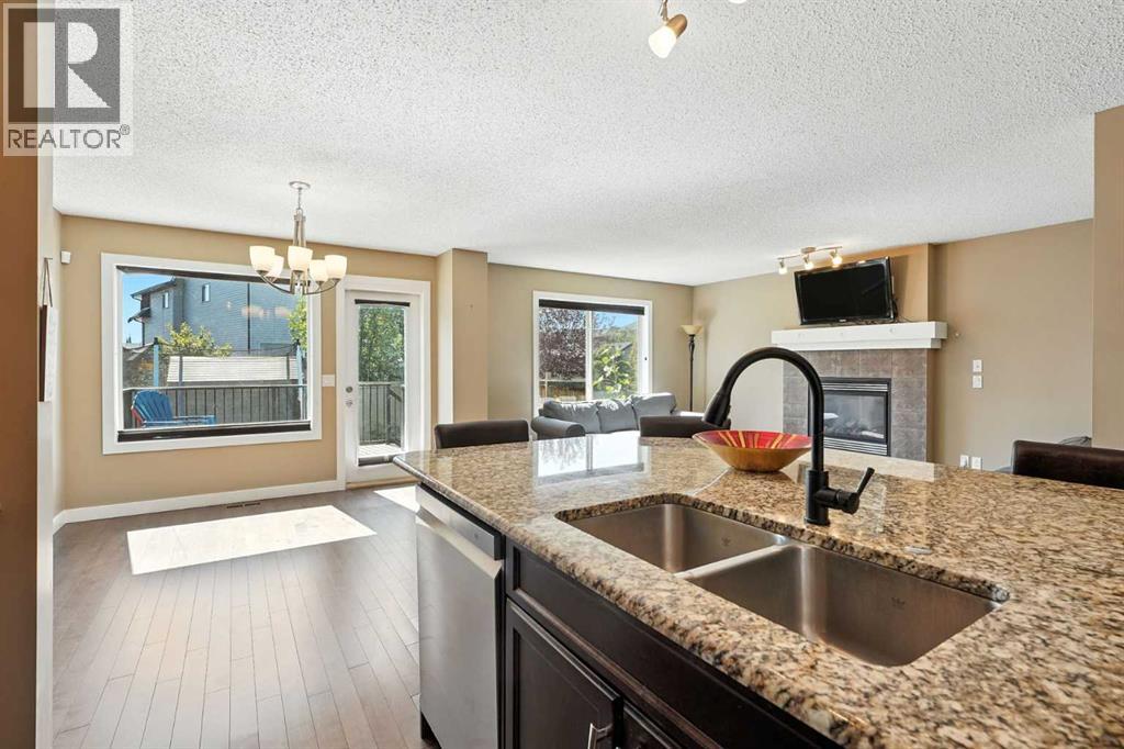 Photo 9 of 124 Kingsbridge Way Se, Airdrie AB
