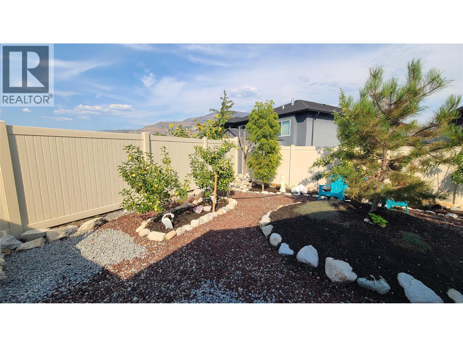  6941 MEADOWS DR Drive, Oliver