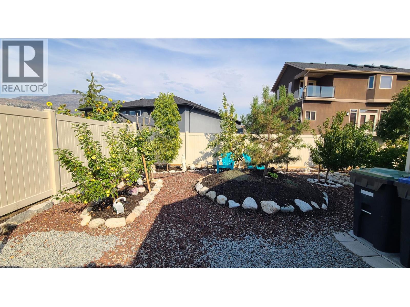  6941 MEADOWS DR Drive, Oliver