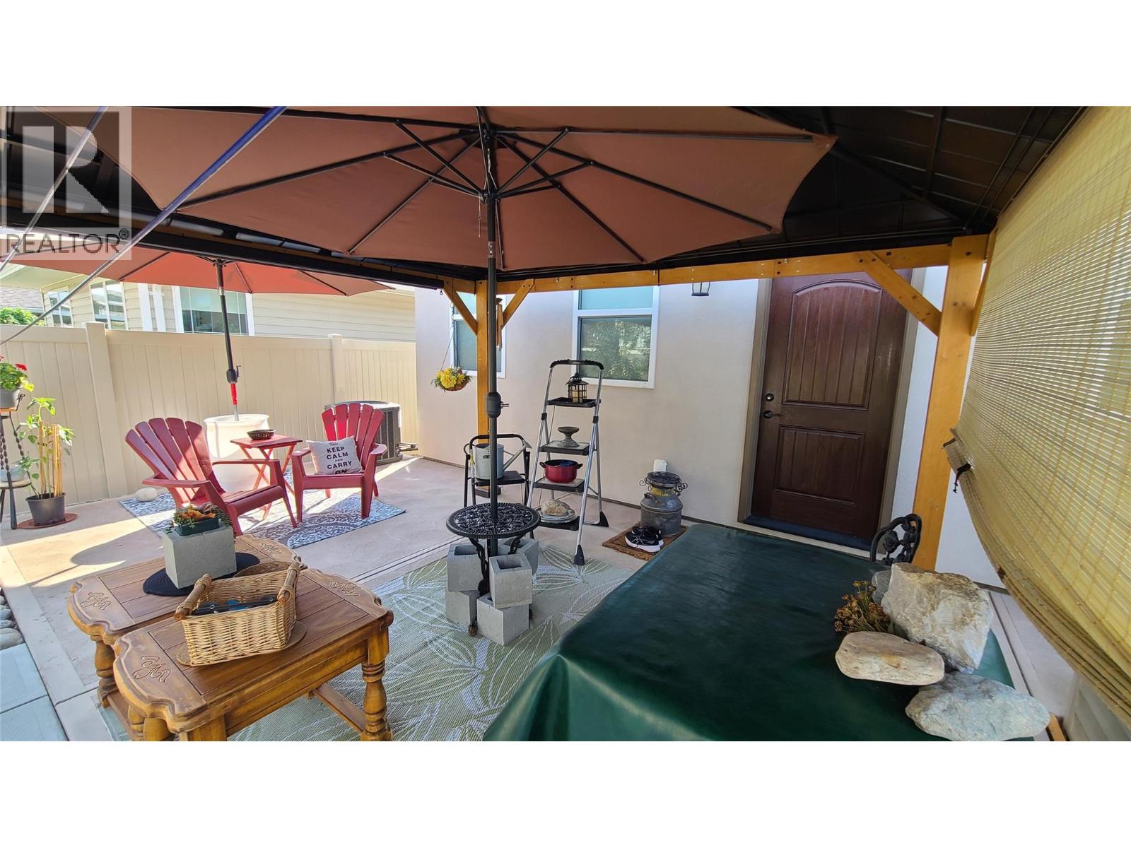  6941 MEADOWS DR Drive, Oliver