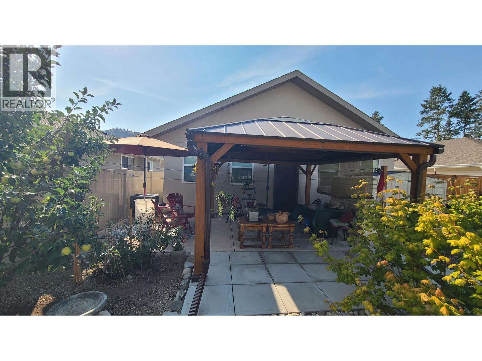  6941 MEADOWS DR Drive, Oliver