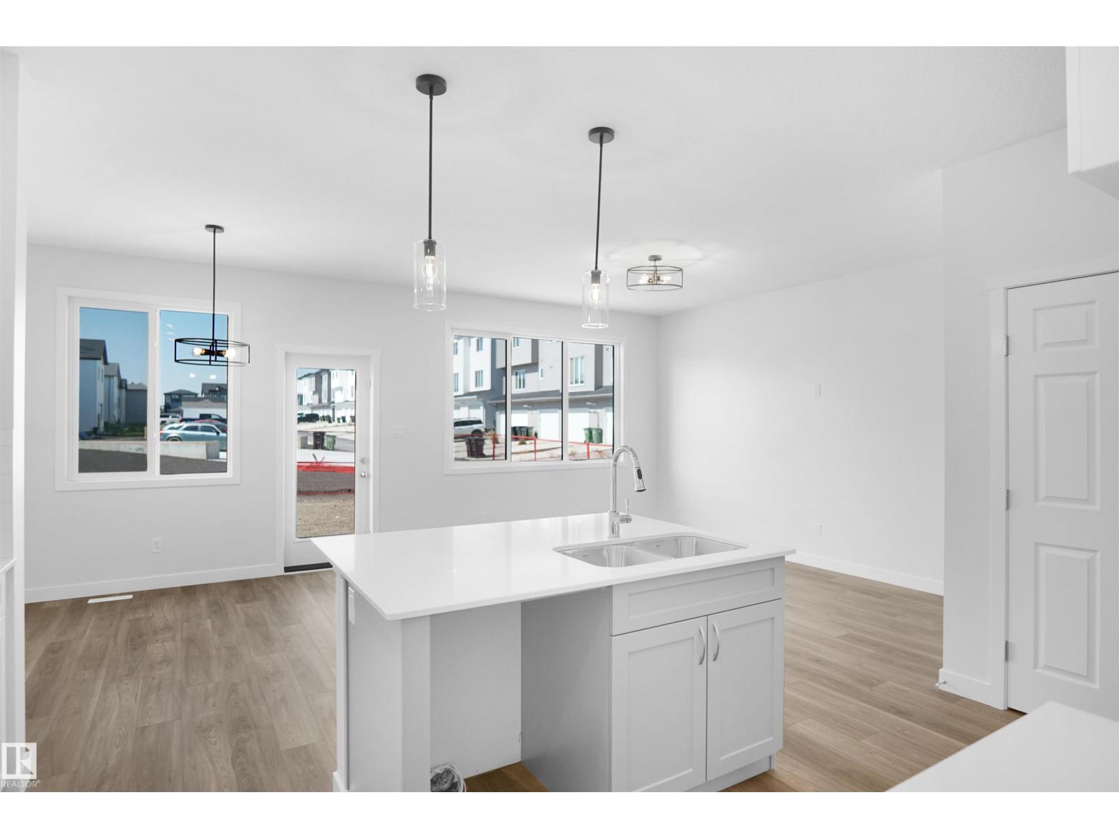 Photo 11 of 17420 7 St Ne, Edmonton AB
