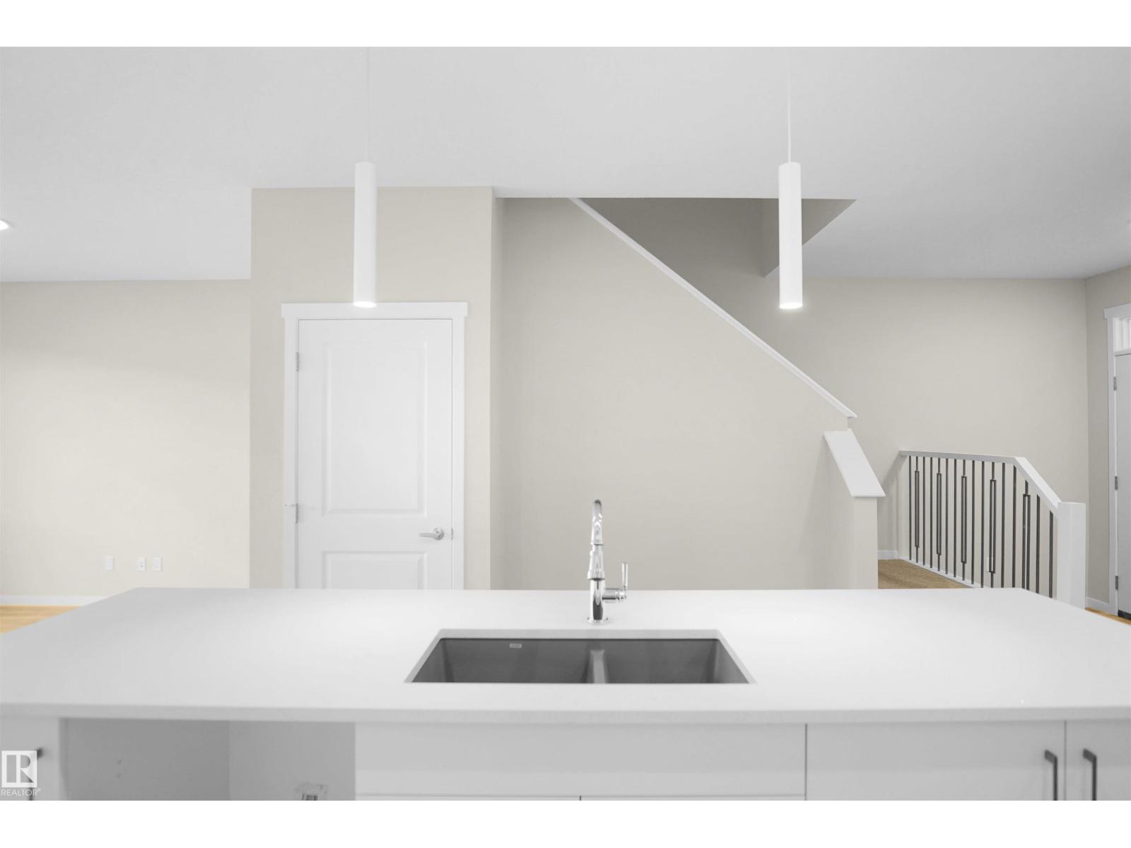 Photo 18 of 22830 95 A Av Nw, Edmonton AB