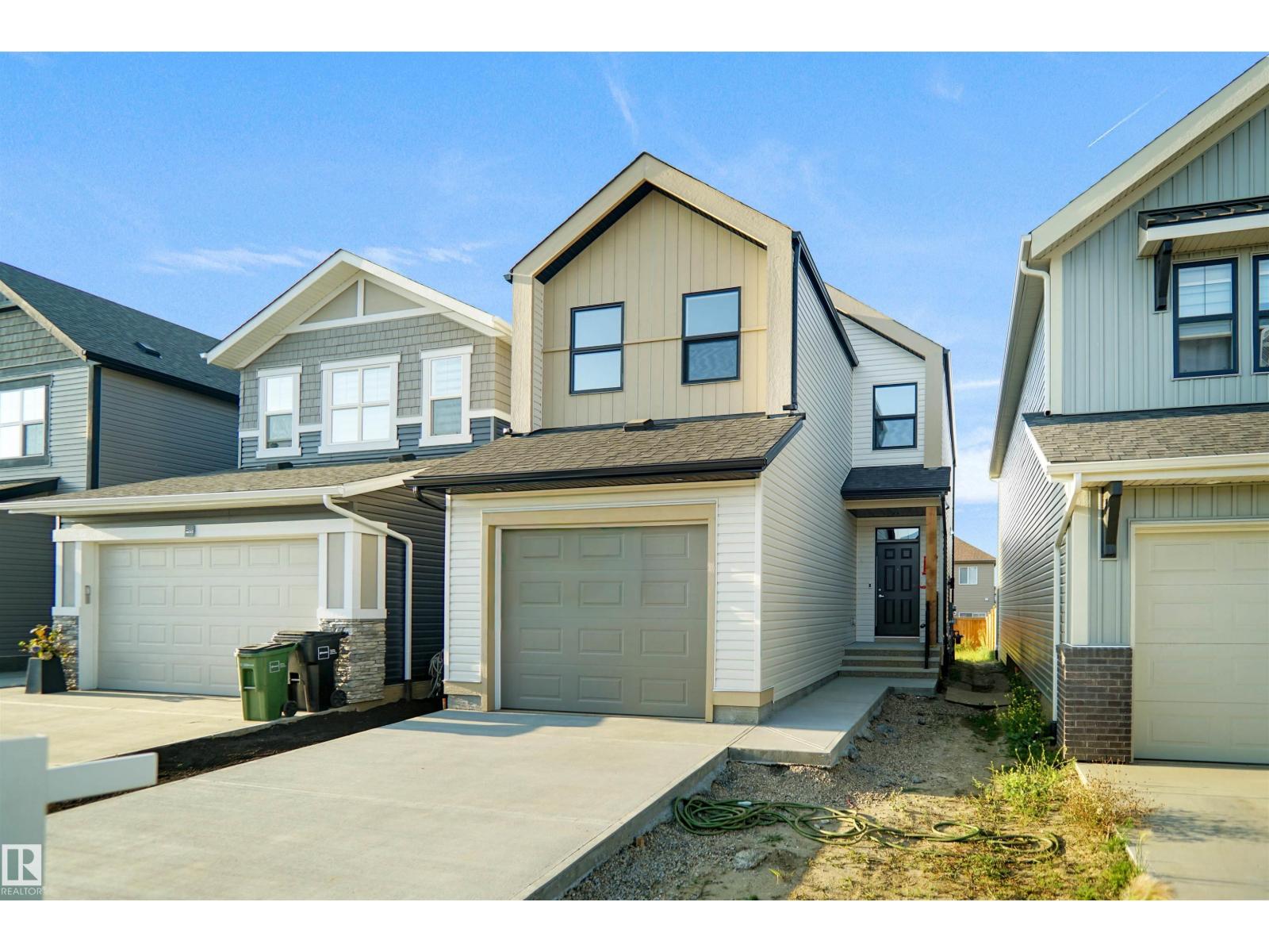 Photo 5 of 22830 95 A Av Nw, Edmonton AB