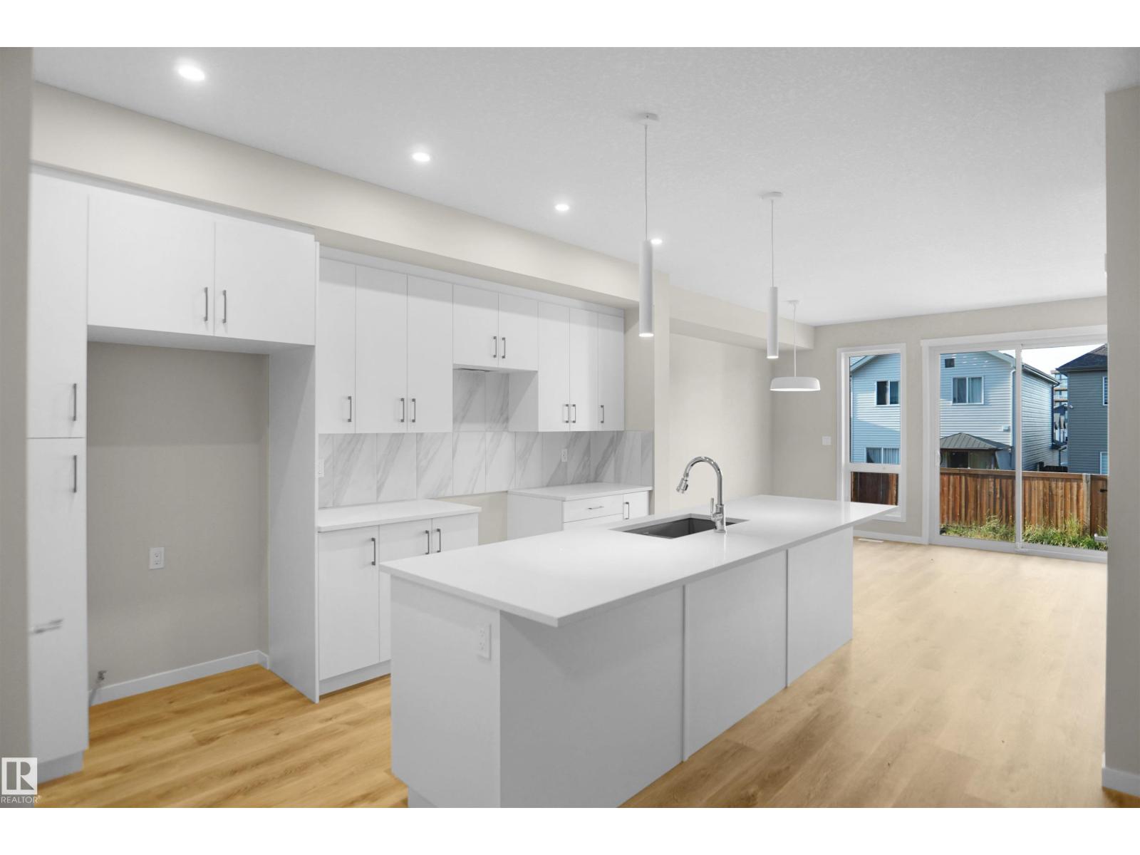 Photo 17 of 22830 95 A Av Nw, Edmonton AB