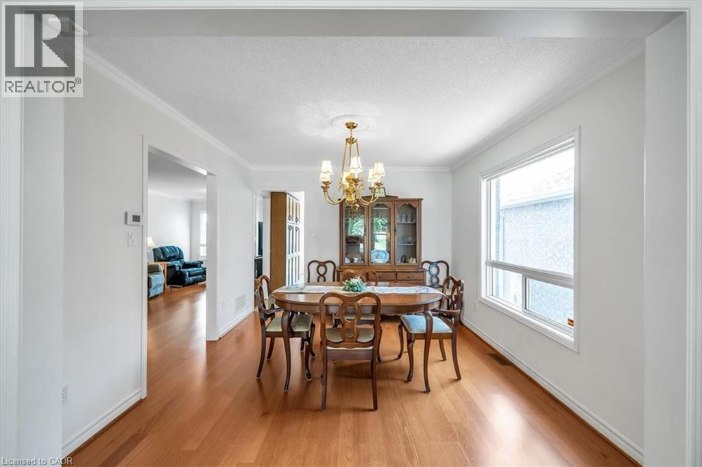 Photo 13 of 961 Ridge Valley Drive, Oshawa ON