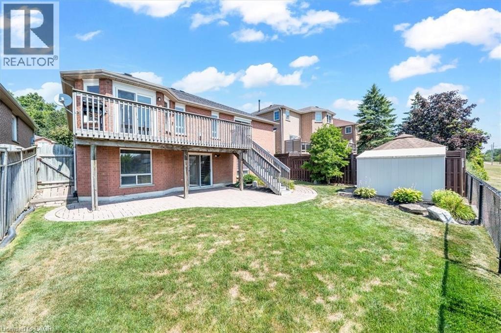 Photo 36 of 961 Ridge Valley Drive, Oshawa ON