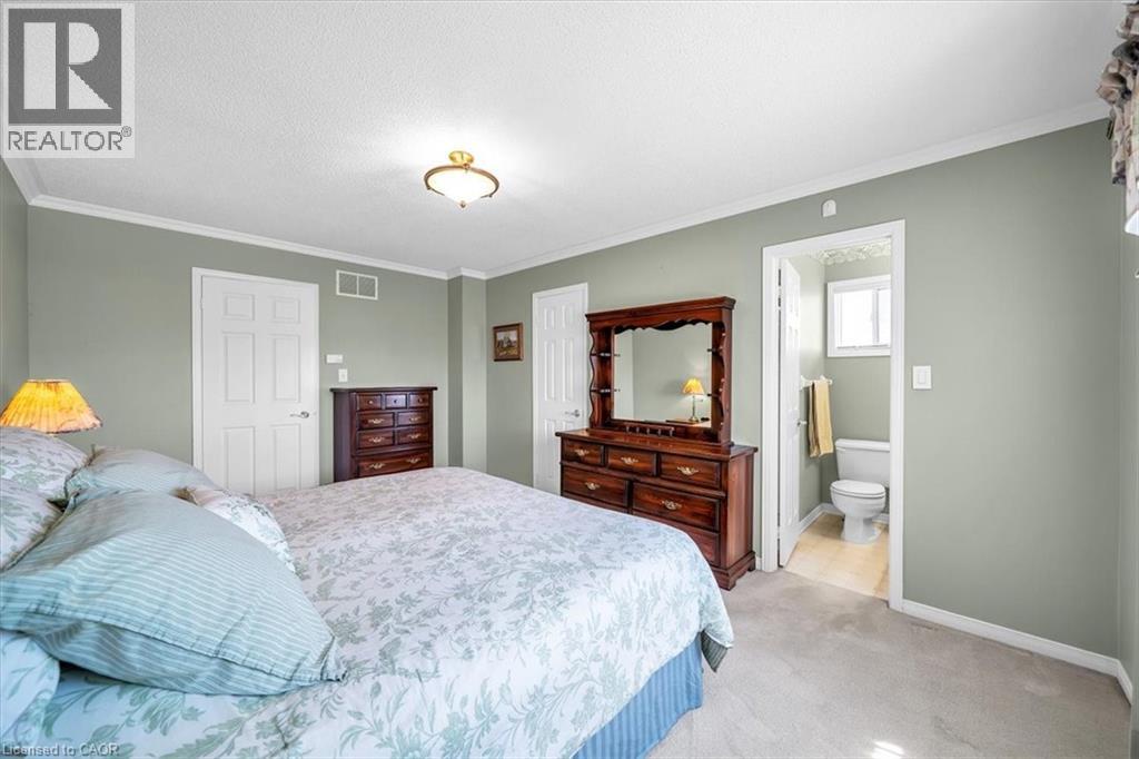 Photo 24 of 961 Ridge Valley Drive, Oshawa ON