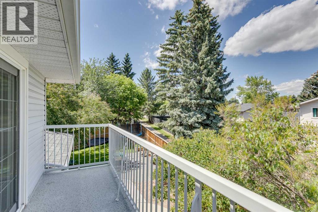 Single Family House for Sale in  Brookmere Bay SW Braeside Calgary 