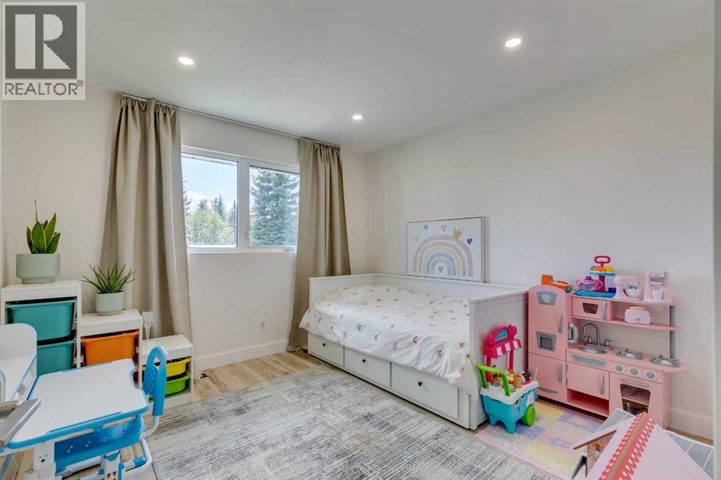 Single Family House for Sale in  Brookmere Bay SW Braeside Calgary 