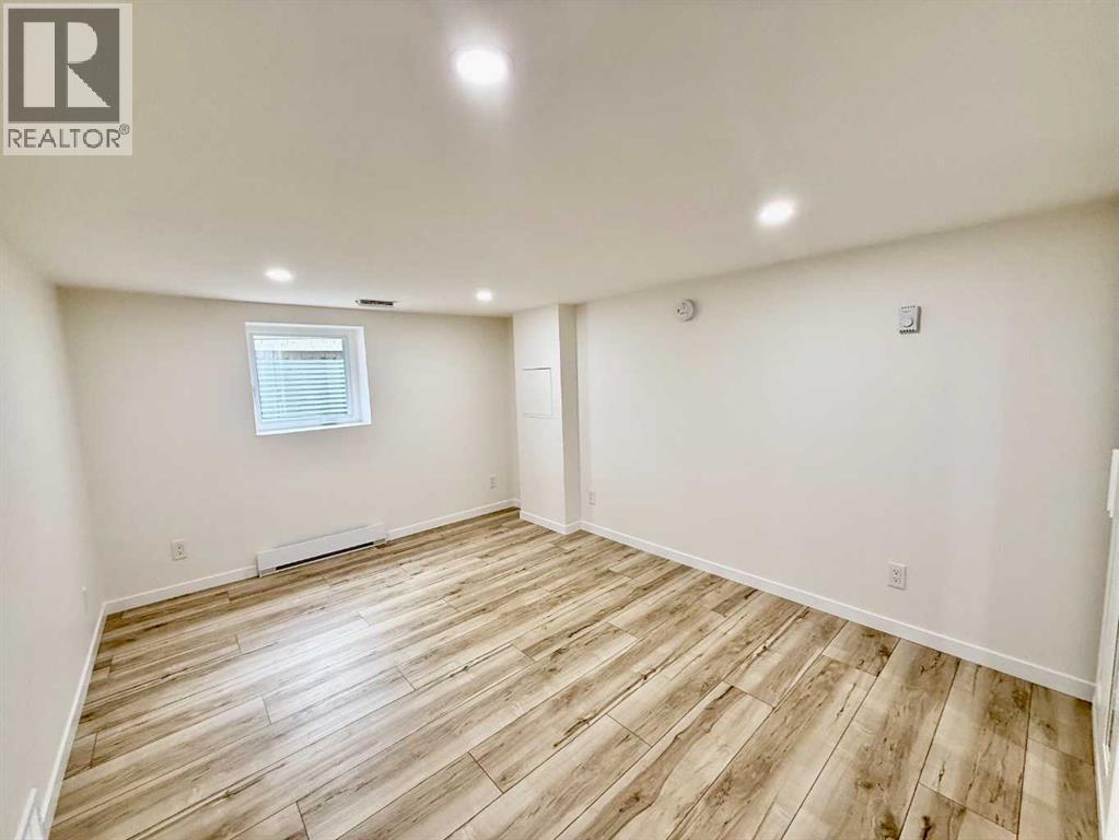Single Family House for Sale in  Brookmere Bay SW Braeside Calgary 