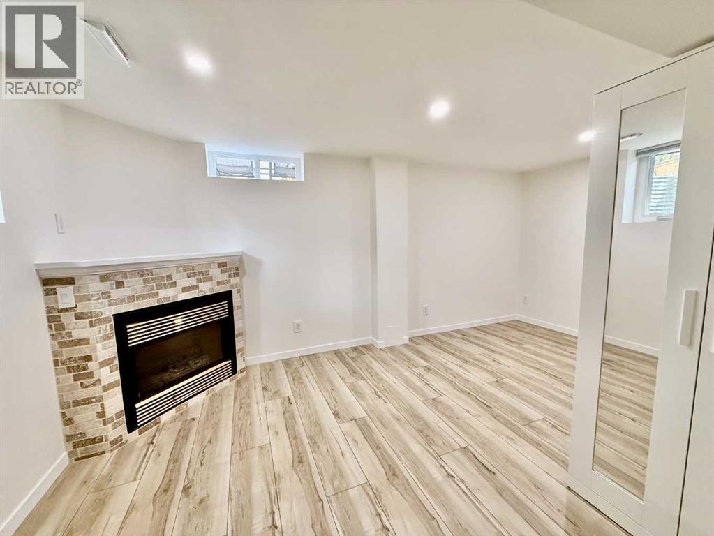 Single Family House for Sale in  Brookmere Bay SW Braeside Calgary 