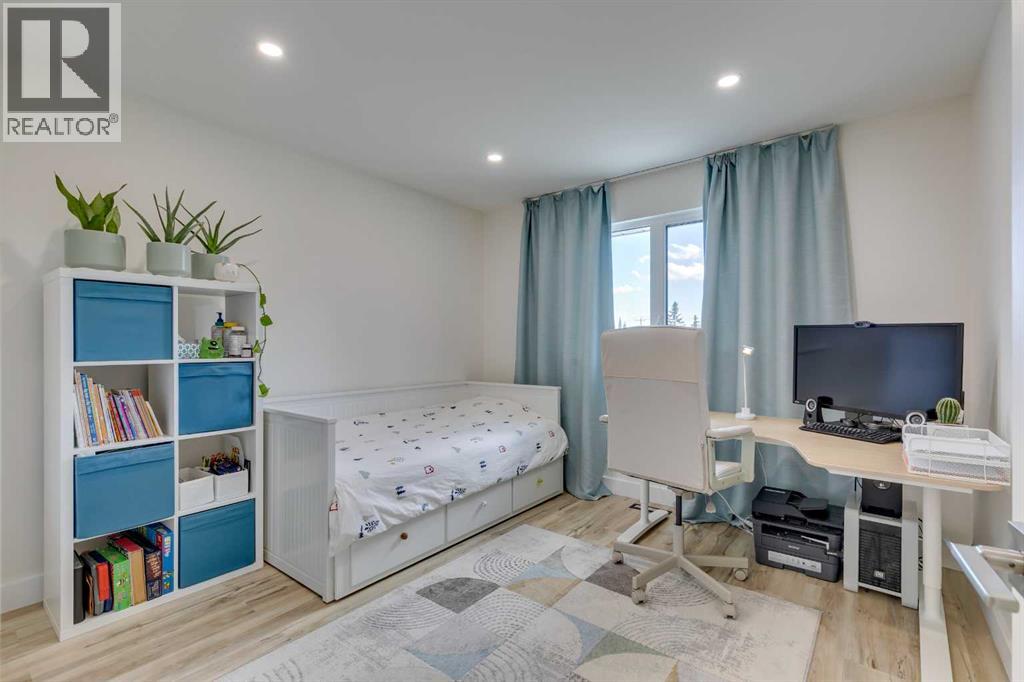 Single Family House for Sale in  Brookmere Bay SW Braeside Calgary 