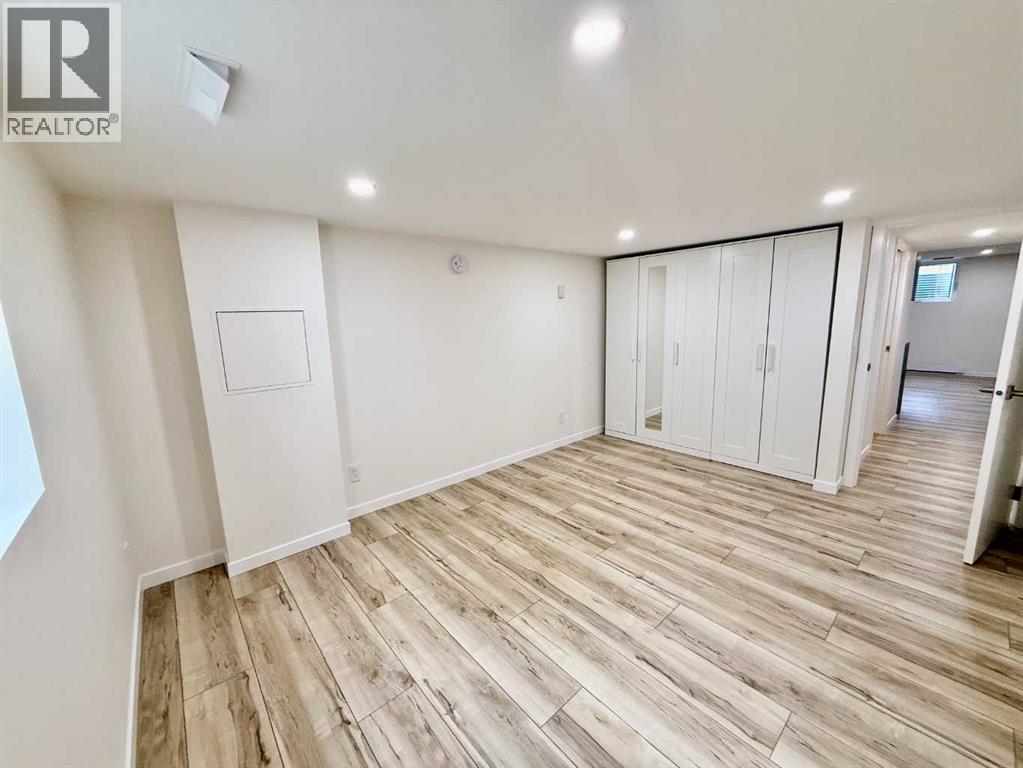 Single Family House for Sale in  Brookmere Bay SW Braeside Calgary 
