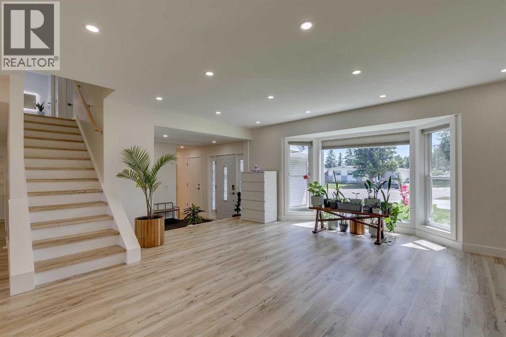 Single Family House for Sale in  Brookmere Bay SW Braeside Calgary 