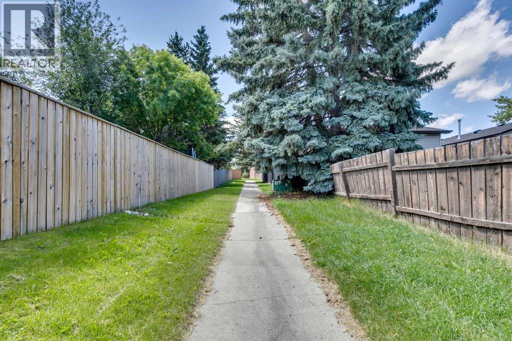 Single Family House for Sale in  Brookmere Bay SW Braeside Calgary 