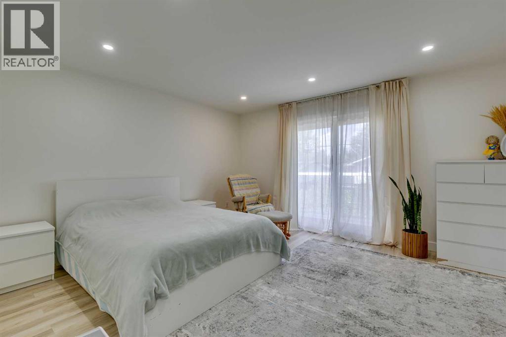 Single Family House for Sale in  Brookmere Bay SW Braeside Calgary 