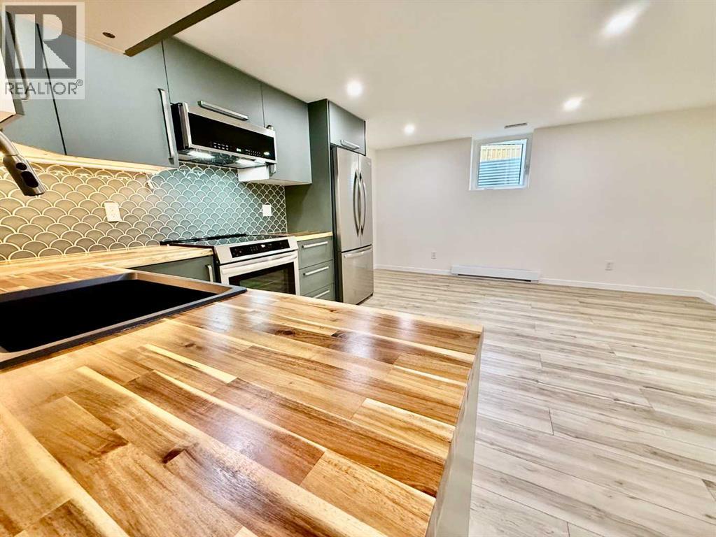 124 Brookmere Bay SW, Calgary, Alberta
